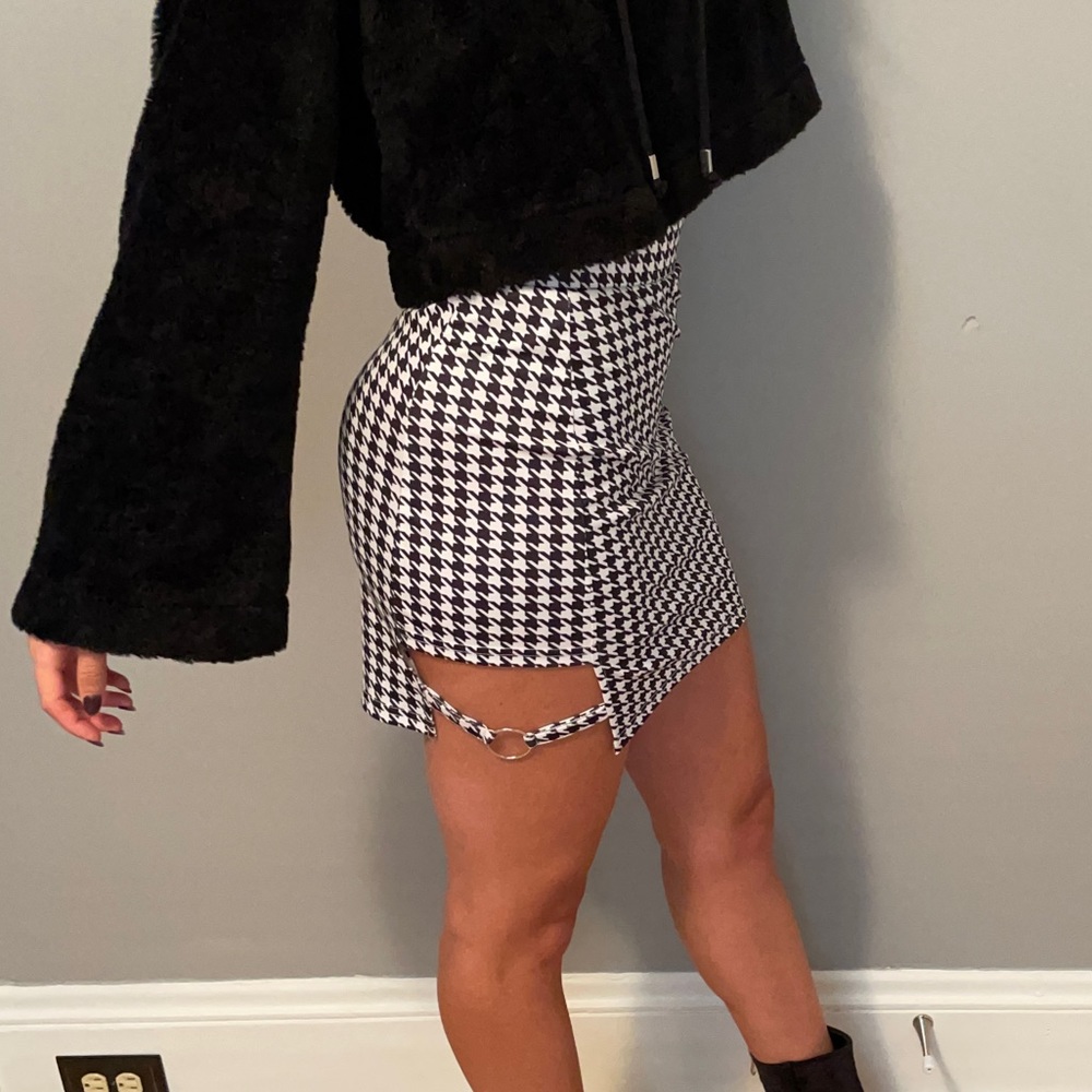 Shein checkered skirt NWOT